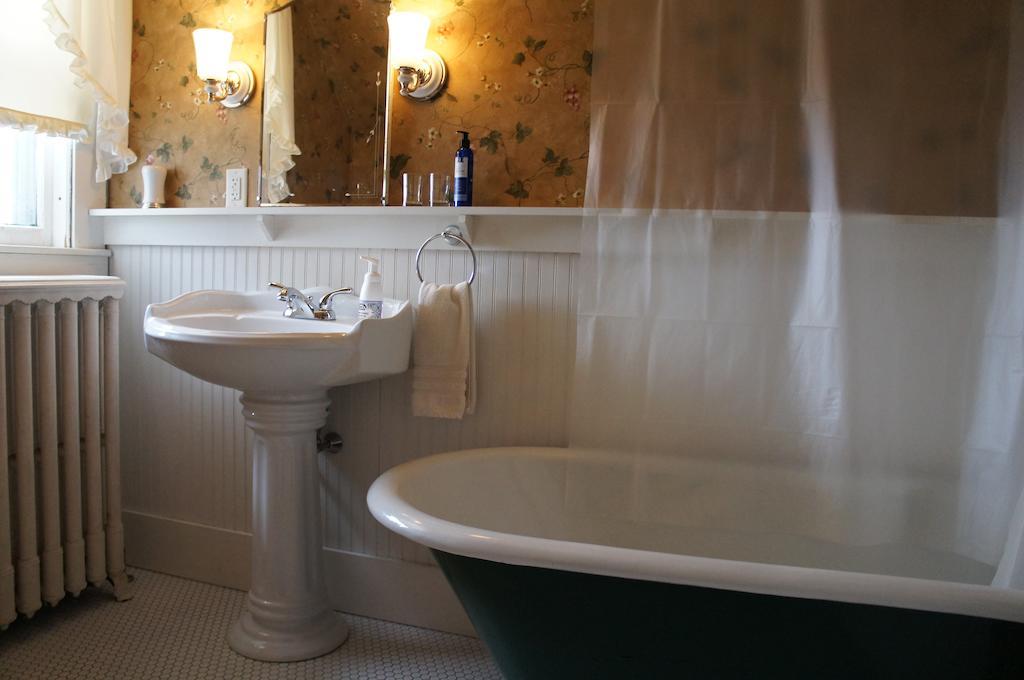 Maplecroft Bed & Breakfast Barre Zimmer foto